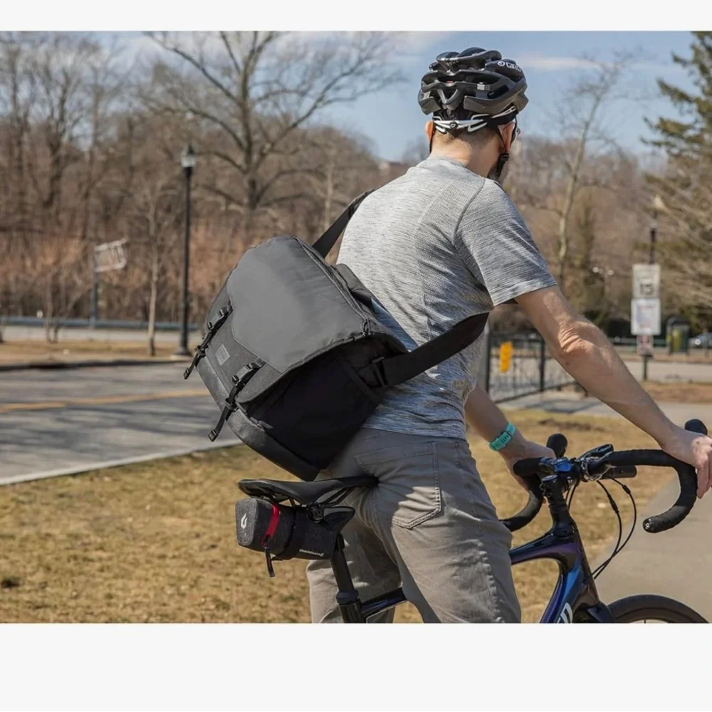 NEW TENBA p513 Black Camera Bag/Briefcase